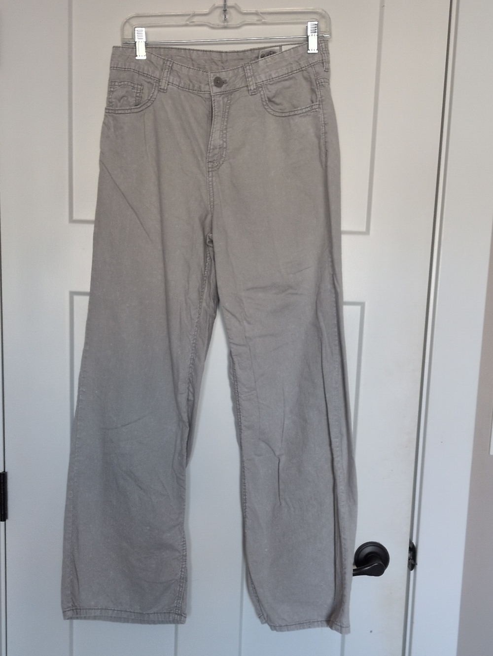 H&M Divided Wide Leg Jeans in Light Gray